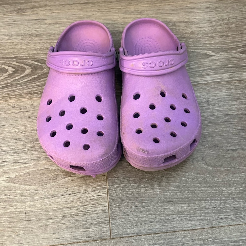 Crocs Unisex-Adult Classic Clogs purple